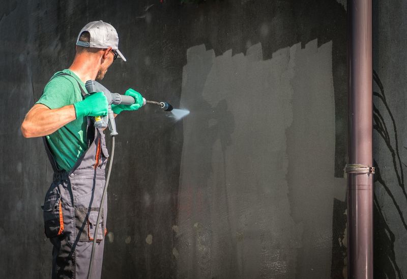 Pressure washing in Denver