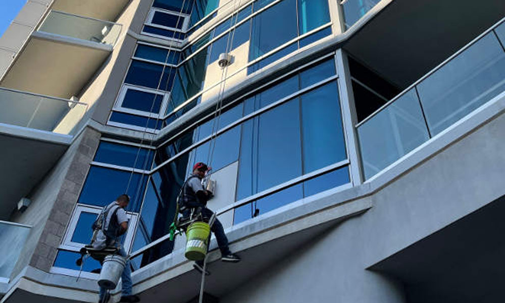 HOA & Multi-Family Window Cleaning in Phoenix, AZ
