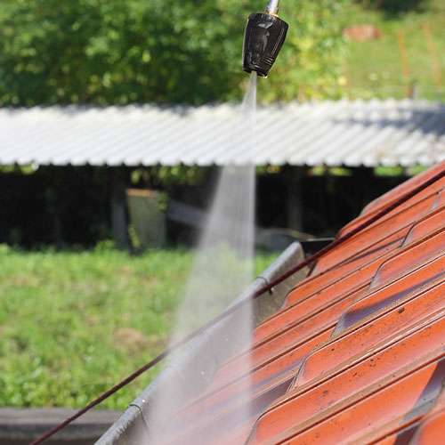 milwaukee gutter cleaning