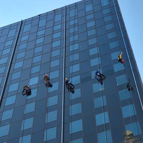 Milwaukee High rise Window cleaning