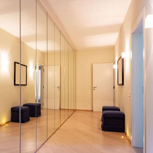 milwaukee mirror cleaning